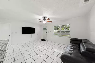 39443 8th Avenue, Zephyrhills, FL 33542 - Photo 3