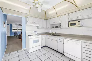 4715 Bay St NE, Saint Petersburg, FL 33703 - Photo 15