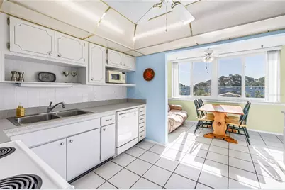 4715 Bay Street NE #320, Saint Petersburg, FL 33703 - Photo 5