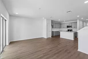 34563 Turpins Ave, Zephyrhills, FL 33541 - Photo 9