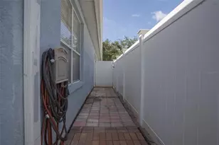 5029 Torrey Hills Ln, Lutz, FL 33558 - Photo 29