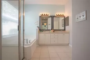 5029 Torrey Hills Ln, Lutz, FL 33558 - Photo 17
