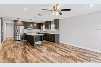 3792 Arkansas Avenue NE, Saint Petersburg, FL 33703 - Photo 3