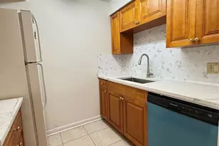 14308 Hanging Moss Cir, Tampa, FL 33613 - Photo 11