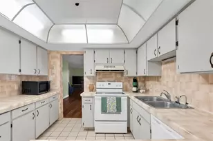 19029 US Hwy 19 N, Clearwater, FL 33764 - Photo 15