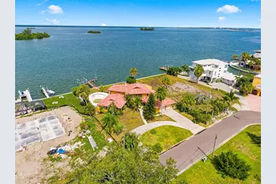 111 Shore Drive, Dunedin, FL 34698 - Photo 5