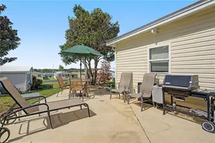 37602 Lilly Bea Ave, Zephyrhills, FL 33541 - Photo 25