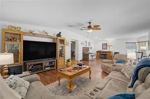 37602 Lilly Bea Ave, Zephyrhills, FL 33541 - Photo 9