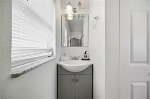 664 Gray St S, Saint Petersburg, FL 33707 - Photo 13