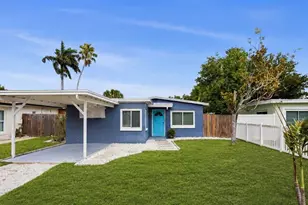 664 Gray St S, Saint Petersburg, FL 33707 - Photo 1