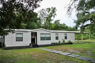 38122 Central Ave, Zephyrhills, FL 33540 - Photo 3