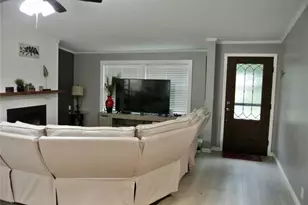 38122 Central Ave, Zephyrhills, FL 33540 - Photo 15