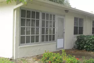 2225 Lark Cir W, Palm Harbor, FL 34684 - Photo 13