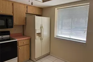 2225 Lark Cir W, Palm Harbor, FL 34684 - Photo 5