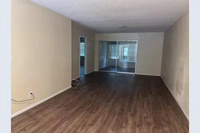 2225 Lark Circle W #E, Palm Harbor, FL 34684 - Photo 3