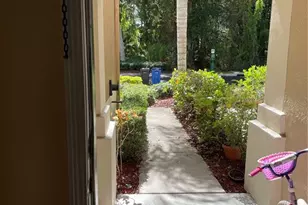 8428 Sandy Beach St, Tampa, FL 33634 - Photo 5