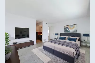 210 Dolphin Point #C, Clearwater Beach, FL 33767 - Photo 5