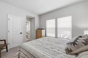 1528 Skysail Ln, Sarasota, FL 34240 - Photo 13