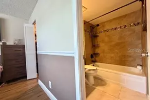 107 Royal Pk Dr, Oakland Park, FL 33309 - Photo 11
