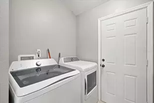 12327 Millington Ave, Weeki Wachee, FL 34614 - Photo 45