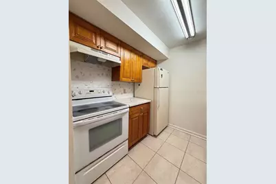 14308 Hanging Moss Circle #102, Tampa, FL 33613 - Photo 15
