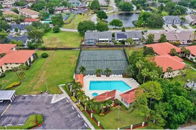 908 Hammock Pine Boulevard #908, Clearwater, FL 33761 - Photo 3