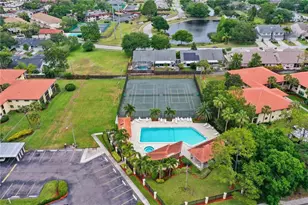 908 Hammock Pine Blvd, Clearwater, FL 33761 - Photo 3