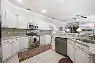 10212 Newington Pl, Tampa, FL 33626 - Photo 15