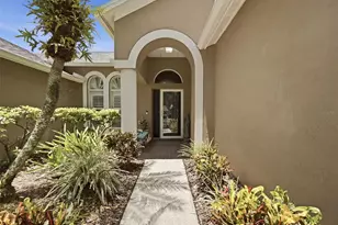 10212 Newington Pl, Tampa, FL 33626 - Photo 5