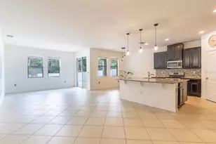 12152 Ledbury Commons Dr, Gibsonton, FL 33534 - Photo 5