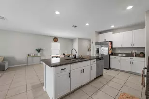 31575 Barrel Wave Way, Wesley Chapel, FL 33545 - Photo 11