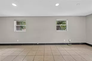 1703 E Idell St, Tampa, FL 33604 - Photo 25