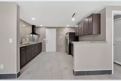 1703 E Idell Street, Tampa, FL 33604 - Photo 13