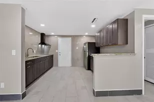 1703 E Idell St, Tampa, FL 33604 - Photo 13