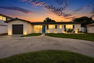 6781 33rd Ave N, Saint Petersburg, FL 33710 - Photo 1