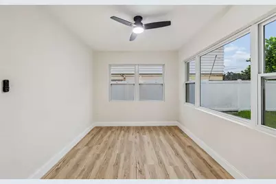 6781 33rd Avenue N, Saint Petersburg, FL 33710 - Photo 27