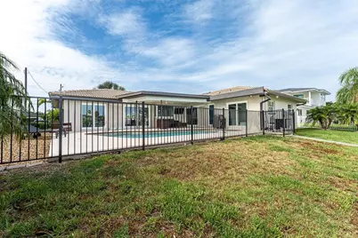 340 Palm Island NE, Clearwater Beach, FL 33767 - Photo 73