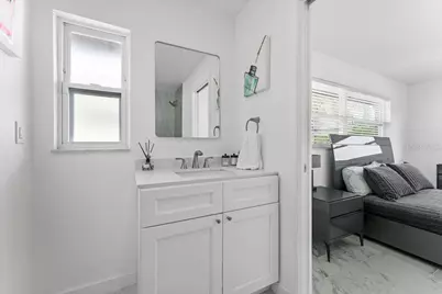 340 Palm Island NE, Clearwater Beach, FL 33767 - Photo 23