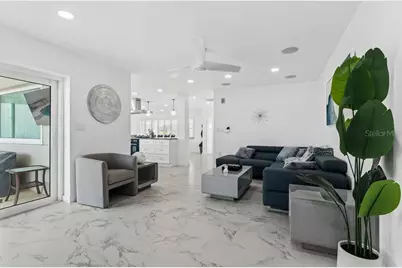 340 Palm Island NE, Clearwater Beach, FL 33767 - Photo 17
