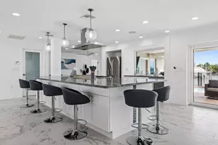 340 Palm Island NE, Clearwater Beach, FL 33767 - Photo 43