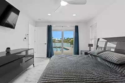 340 Palm Island NE, Clearwater Beach, FL 33767 - Photo 53