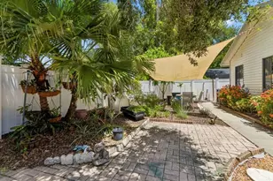 2781 Valencia Ln W, Palm Harbor, FL 34684 - Photo 53