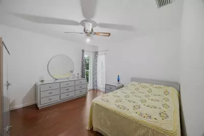 13510 Capitol Drive, Tampa, FL 33613 - Photo 19