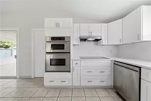 14190 Page Ave, Largo, FL 33774 - Photo 13