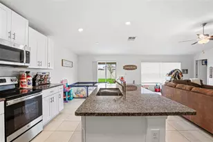 3607 Natural Trce St, Plant City, FL 33565 - Photo 9