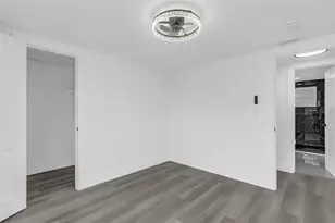 3325 Darlington Rd, Holiday, FL 34691 - Photo 21