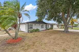 3325 Darlington Rd, Holiday, FL 34691 - Photo 7
