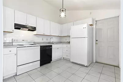 9704 Shalimar Court, Tampa, FL 33615 - Photo 17