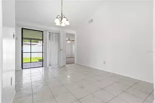 9704 Shalimar Ct, Tampa, FL 33615 - Photo 13