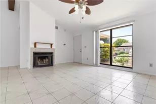 9704 Shalimar Ct, Tampa, FL 33615 - Photo 7